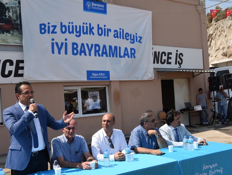 Başkan Atila, çalışanlarla bayramlaştı