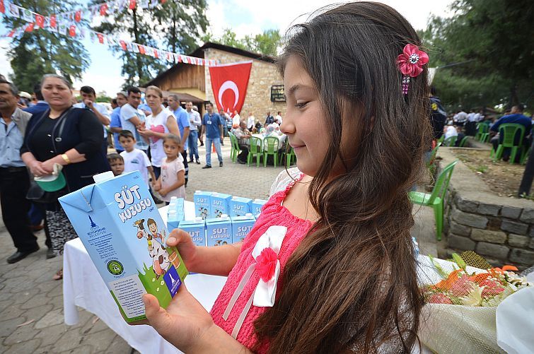 İzmir'in "Süt Kuzuları" büyüyor