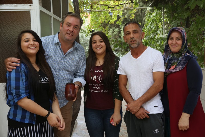 Başkan Piriştina'dan çat kapı ziyaret