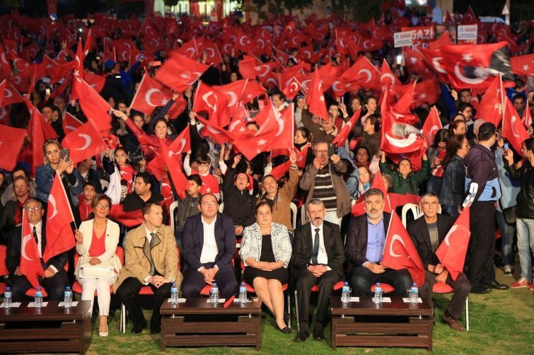 94. yıl coşkusu Gaziemir'de kutlandı