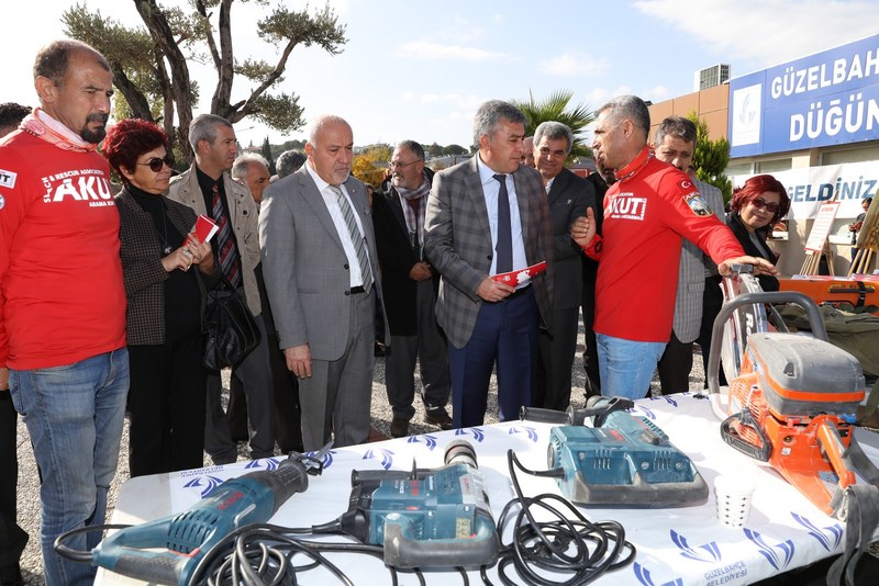 Güzelbahçeliler, depremi yaşadı!