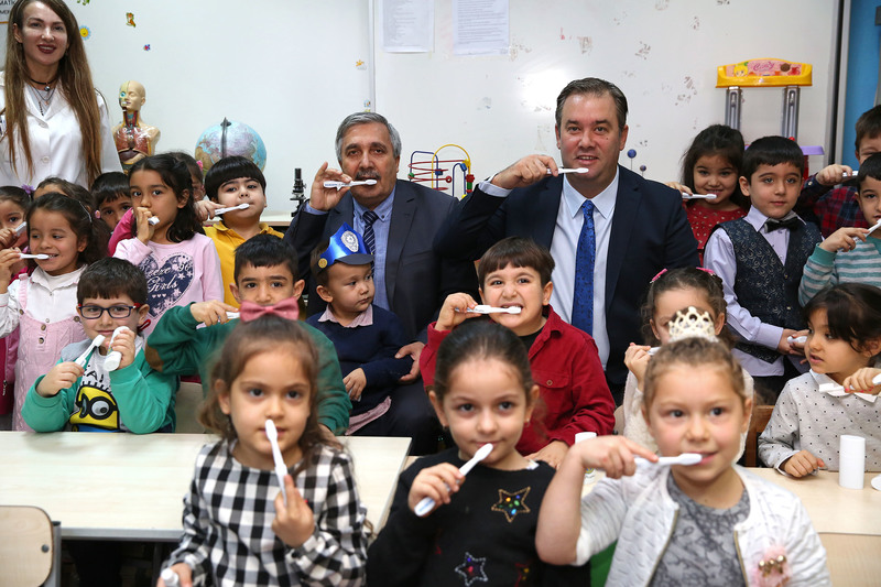 Bucalı miniklere diş bakımı eğitimi