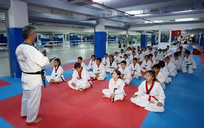 Alkışlar yine Taekwondoculara!