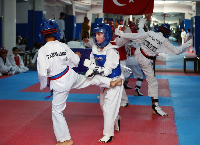Alkışlar yine Taekwondoculara!
