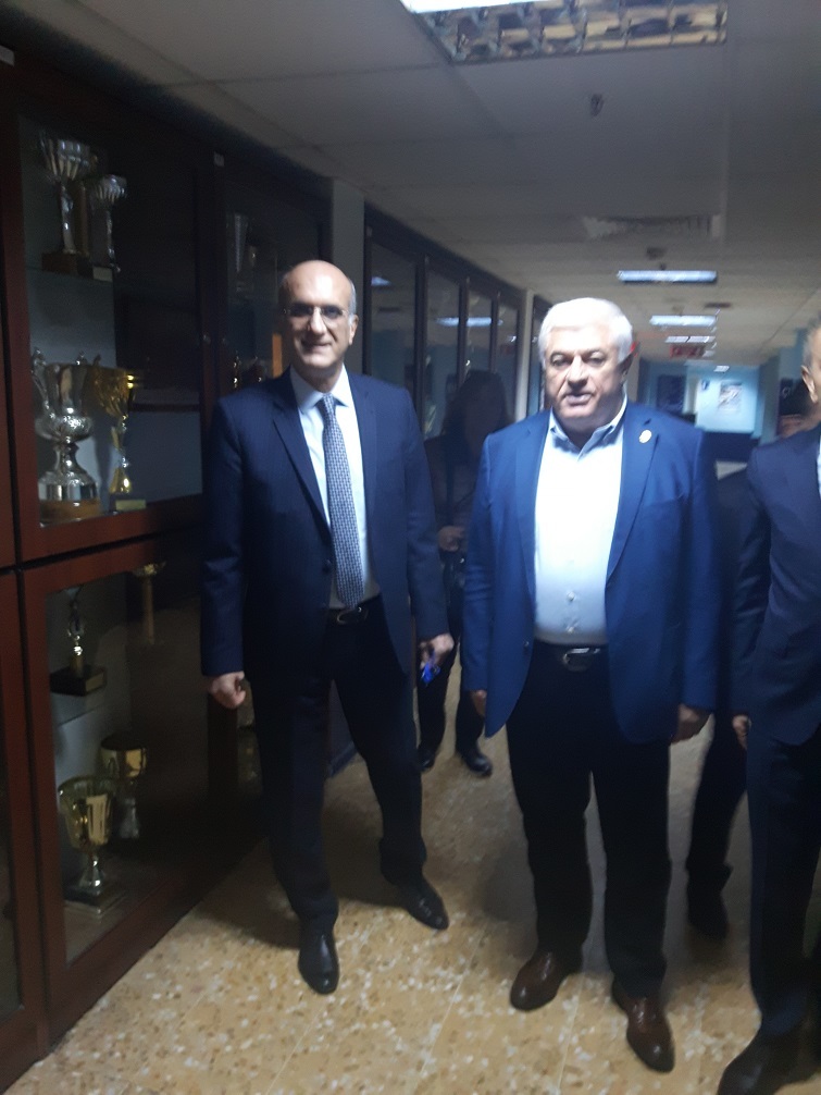 İzmir’de İl Kongresi heyecanı... İşte kongreden ilk görüntüler