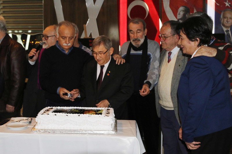 Deniz Gezmiş' Bayraklı'da anıldı