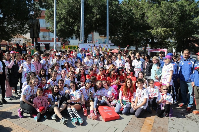 ‘Renkli kadınlar’ hakları için koştu