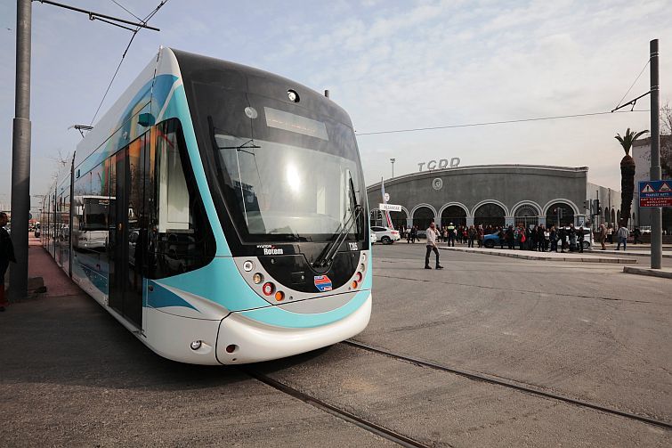 Konak'ta tramvaylı günler