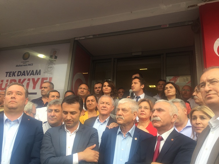 Yücel açılışta konuştu... "AKP'nin İktidarından AKP'li de şikayetçi"