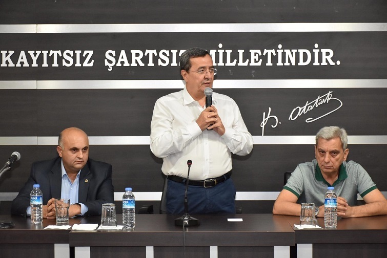 Başkan Batur personeliyle bayramlaştı