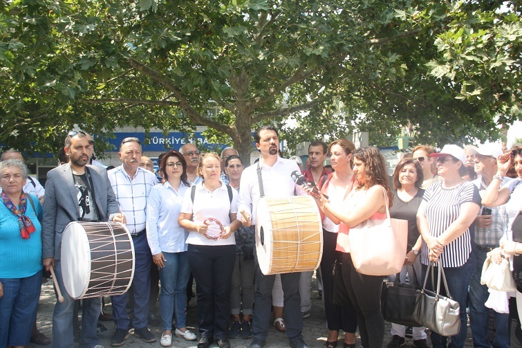 CHP’den “davullu” miting çağrısı