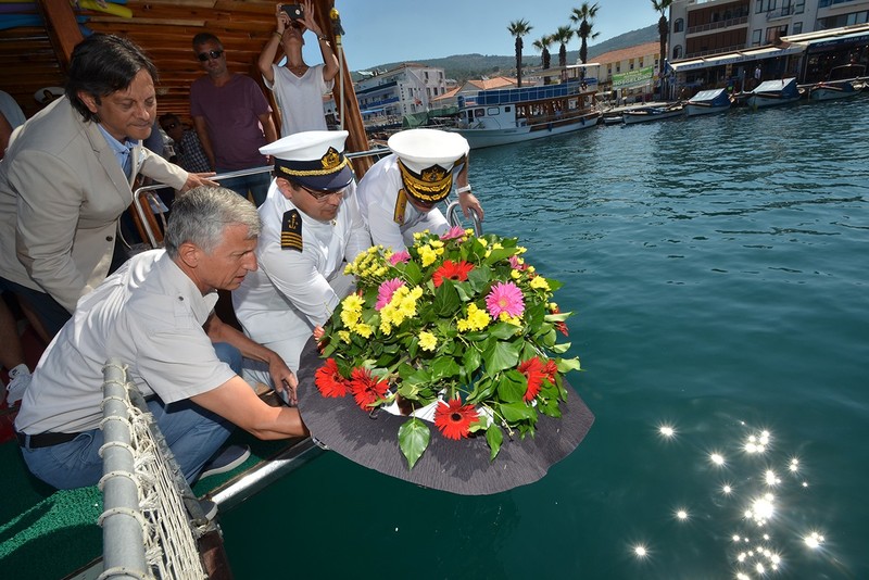 Foça, Denizcilik Bayramı’nı kutluyor