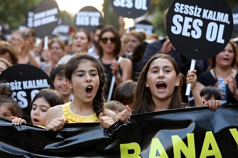 İzmir sessiz kalmadı, çocukların sesi oldu