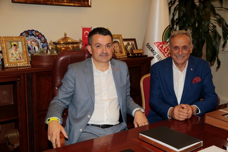 Bakan Bekir Pakdemirli “Baba dostumu Ödemişlilere emanet ediyorum”