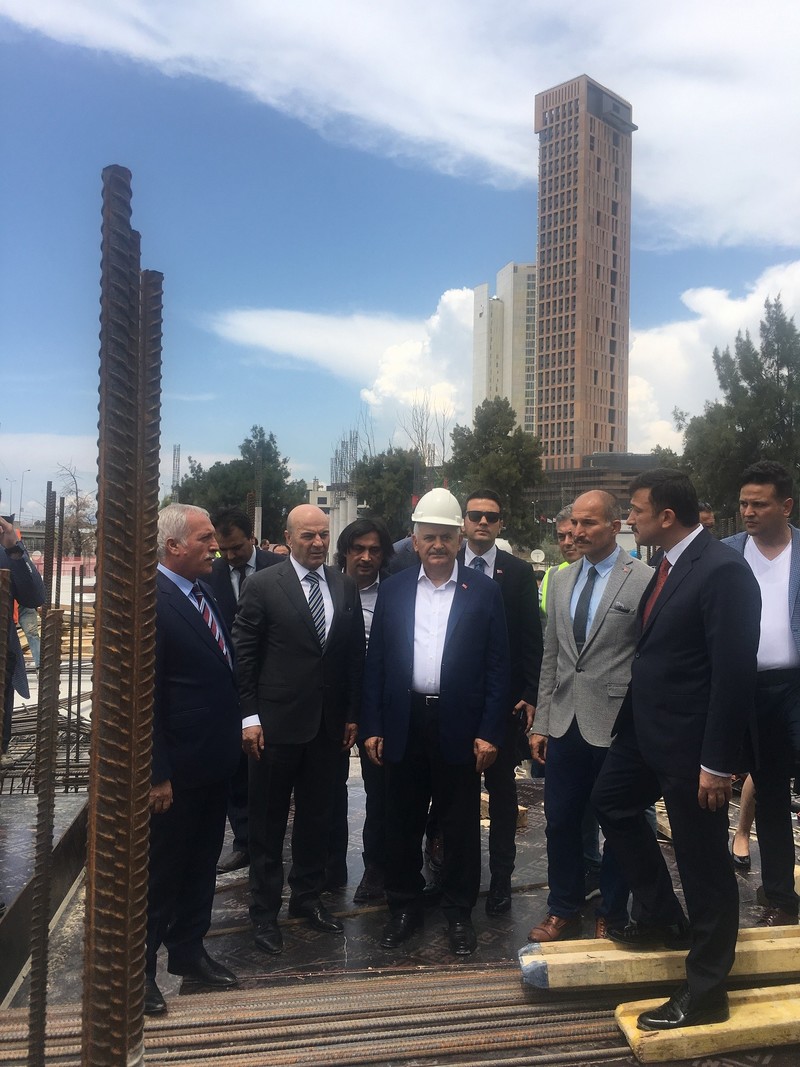 Binali Yıldırım’dan Nevvar Salih İşgören Ulu Camii inşaatına ziyaret