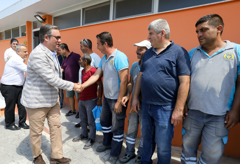 Başkan Piriştina çalışma arkadaşlarıyla bayramlaştı