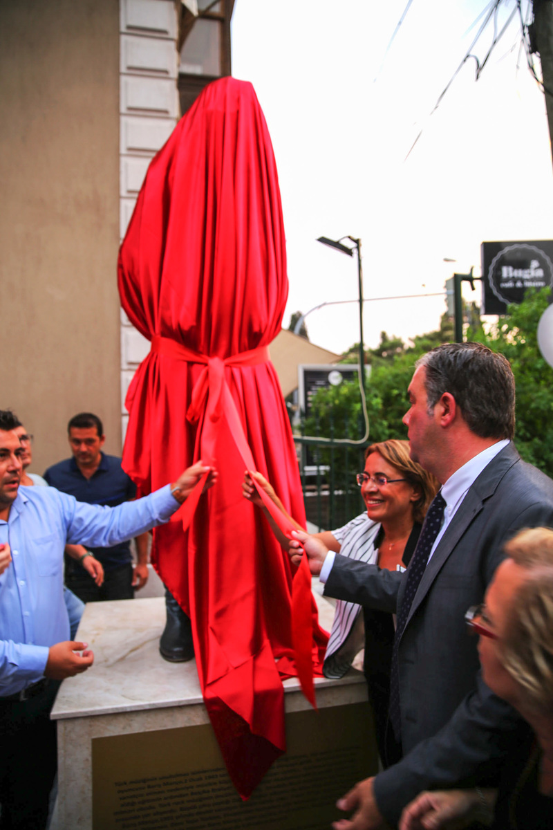 Barış Manço Buca'da yaşayacak