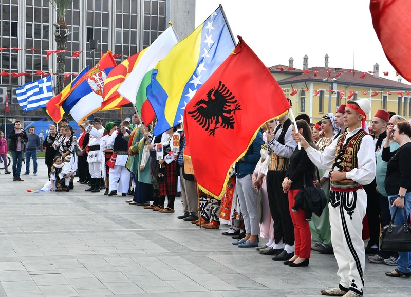 Balkanlılar Halk Dansları Festivali başladı