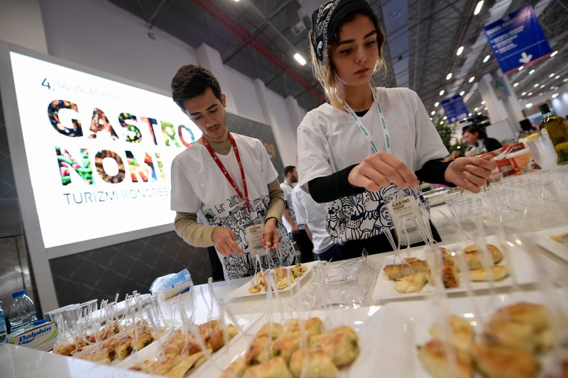 "Alınamayacak mesafe, aşılamayacak engel yok"