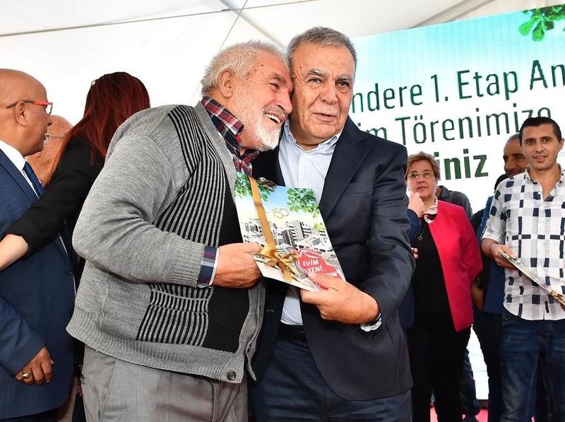 İzmir’de “yatırım fırtınası” esti