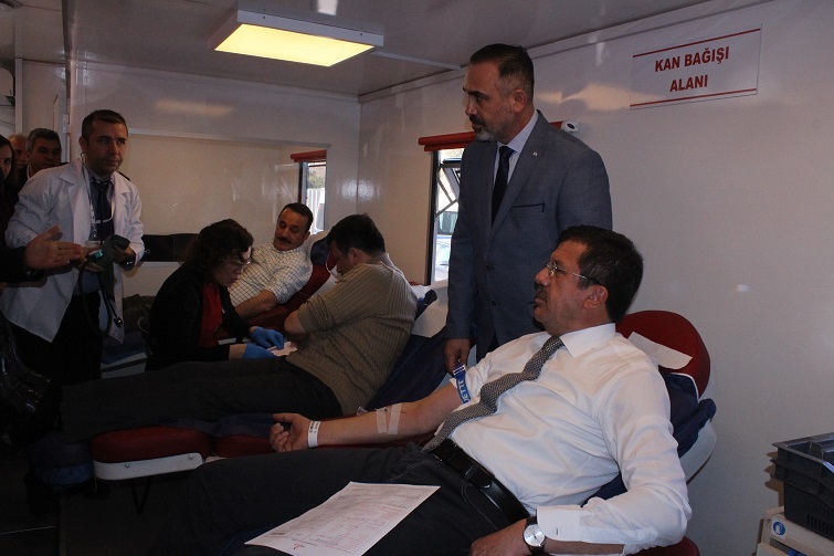 Zeybekci, 25. kan bağışıyla gümüş madalyalı oldu