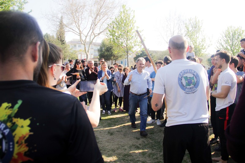 Başkan Adayı İduğ’dan capoeira dansı