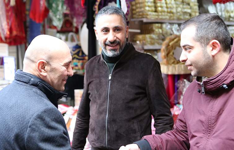 CHP'li Tunç Soyer “Kemeraltı büyüdükçe İzmir büyüyecek”