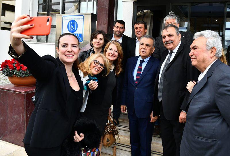 Kocaoğlu, İzmir Tarım Grubu üyeleriyle buluştu