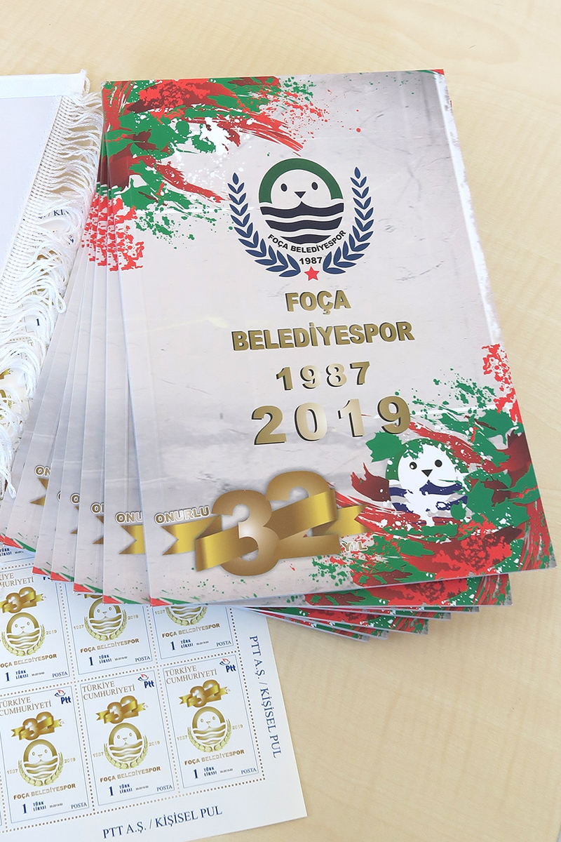 Gökhan Demirağ, Foça Belediyespor Kulübü Yönetim Kurulu Üyelerine teşekkür etti