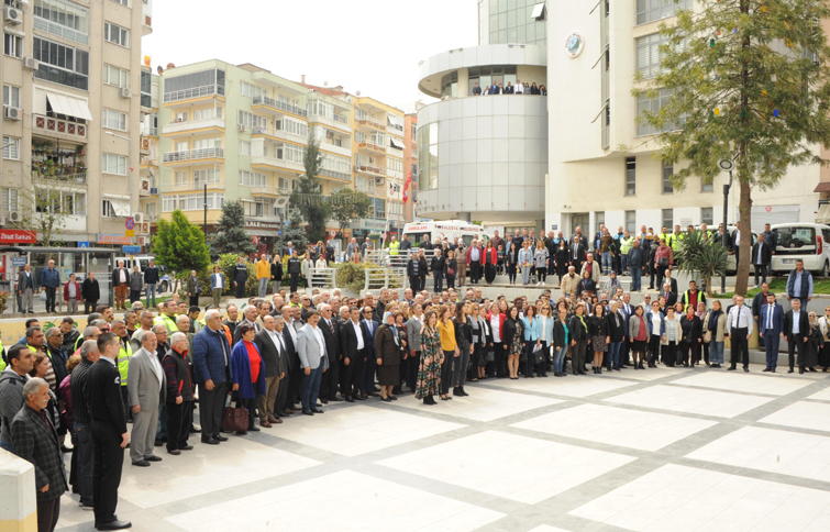Balçova Belediye Başkanı Fatma Çalkaya: "Kimse aç ve açıkta olmayacak"