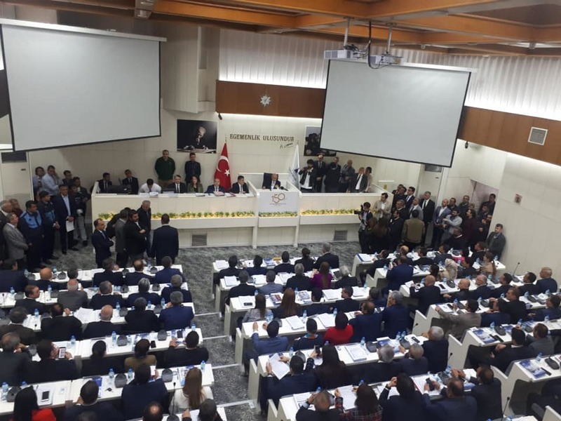 İzmir Büyükşehir'de Tunç Soyer başkanlığında ilk meclis