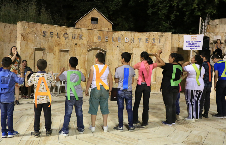 Başkan Sengel, sözünü tuttu ve küçük Duru’ya müjde verdi