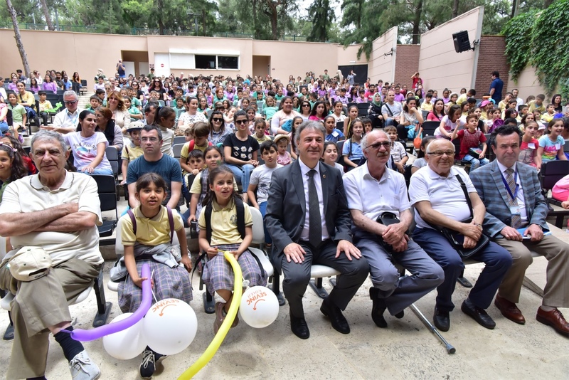 Bornova'da Bilim Şenliği başladı