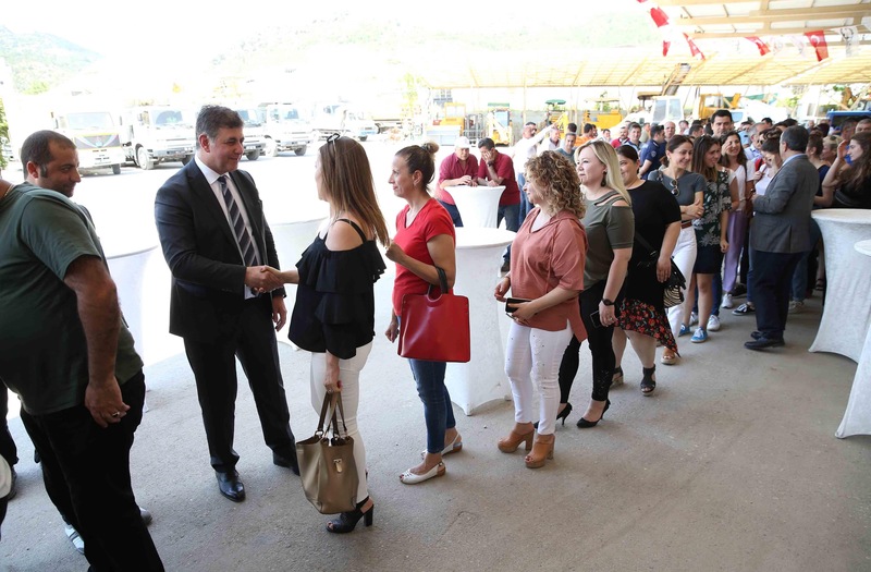 Karşıyaka Belediyesi’nde sıcak bayramlaşma