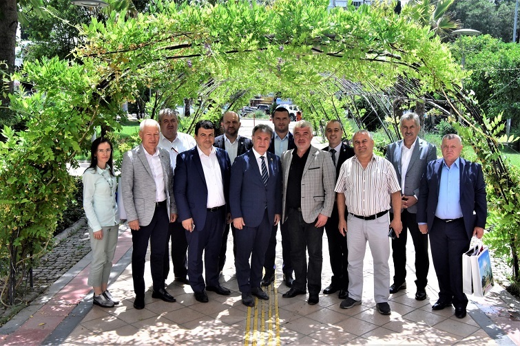 Mestanlı'dan Bornova'ya "kardeş" ziyareti