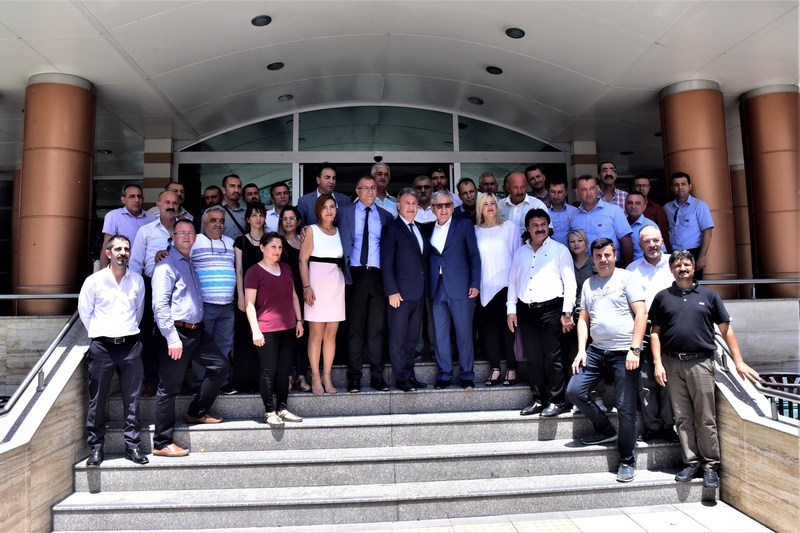 Bornova'da toplu sözleşme sevinci!