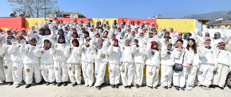 Arıcılık “Büyükşehir” desteği ile yaygınlaşıyor