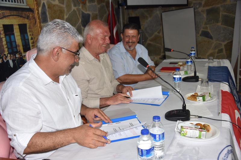 Başkan Karakayalı'dan çalışanlara "Biz büyük bir aileyiz" mesajı