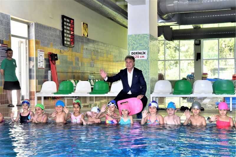 Bornova Belediyesi’nin yaz spor kursları başladı