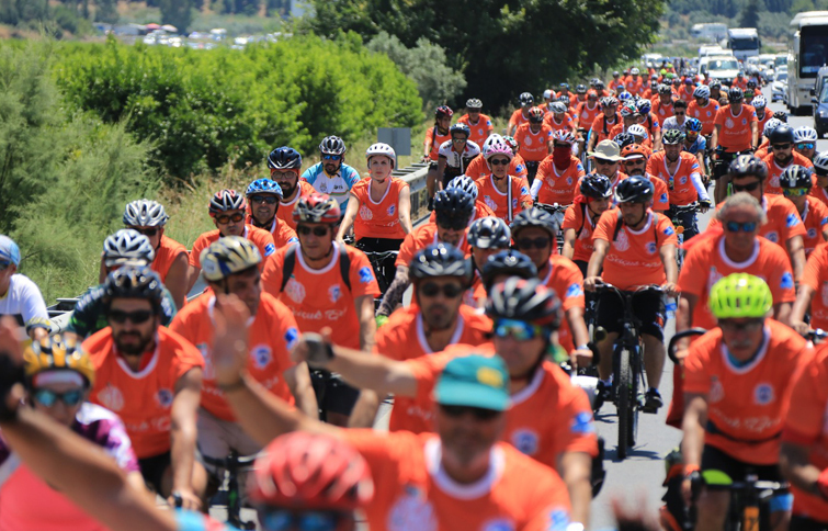Selçuk Efes şeftali ile şenlendi