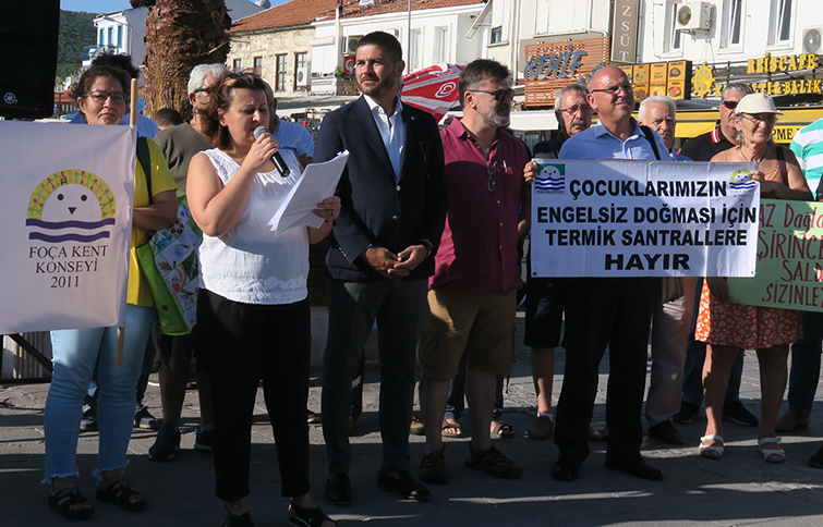 Çevre katliamları Foça’da protesto edildi