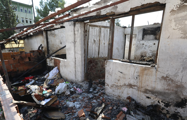 Başkan Kılıç’tan yanan ev için talimat