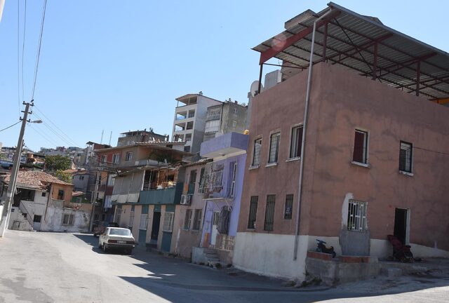 İzmir'de 5 mahalle diken üstünde! Uyku spreyi ile geliyorlar