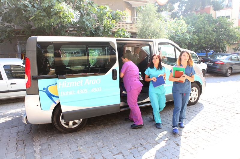 Bornova Belediyesi sağlıkta da ihtiyaç sahiplerinin yanında