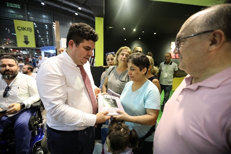 Buca Belediyesi’nden örnek proje: Görme engellilere özel Nutuk