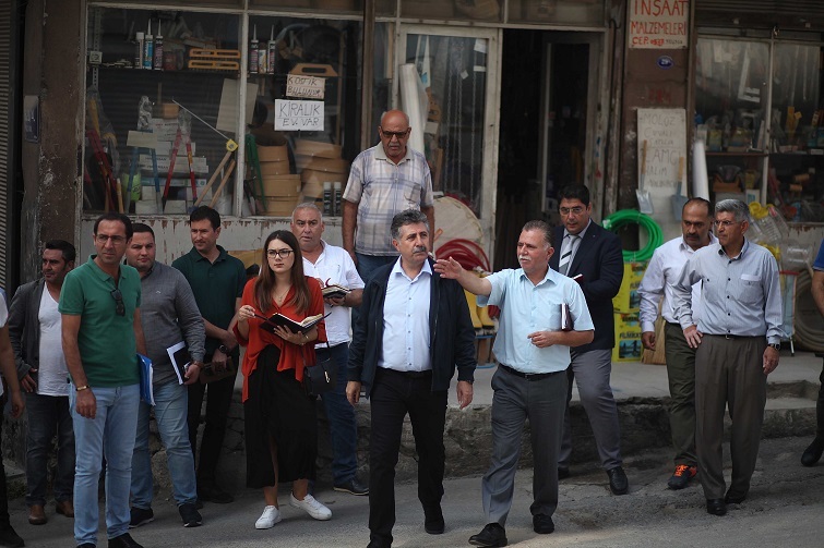 Başkan Sandal saha çalışmalarını sürdürüyor