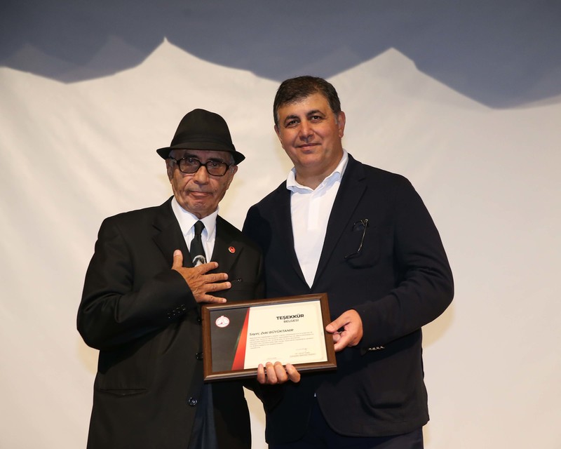 Karşıyaka’da ‘Büyüktanır Homeros Kütüphanesi’ kapılarını açtı