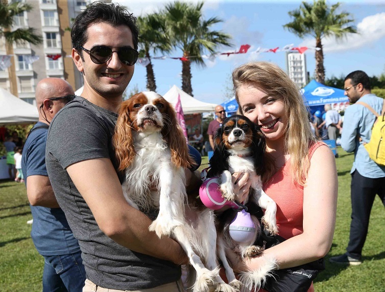 Karşıyaka’da renkli festival!