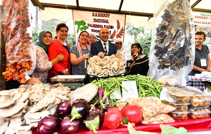 Kültürpark Üretici Pazarı açıldı