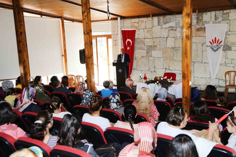 KARBEM, velileri LGS konusunda bilgilendirdi